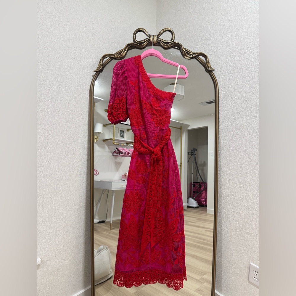 FARM Rio Women's Red Bicolor Guipure One-Shoulder Maxi Dress - Picture 5 of 11